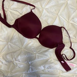 Pink Victoria’s Secret super push-up where everywhere Bra